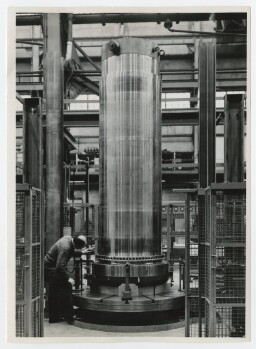 Assemblage van gasturbine geproduceerd door ACEC-Westinghouse in Gent